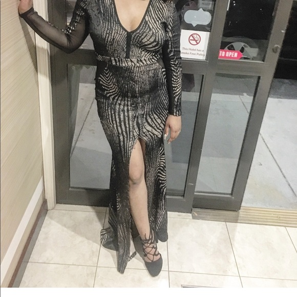 Boutique Black prom dress - Picture 6 of 7